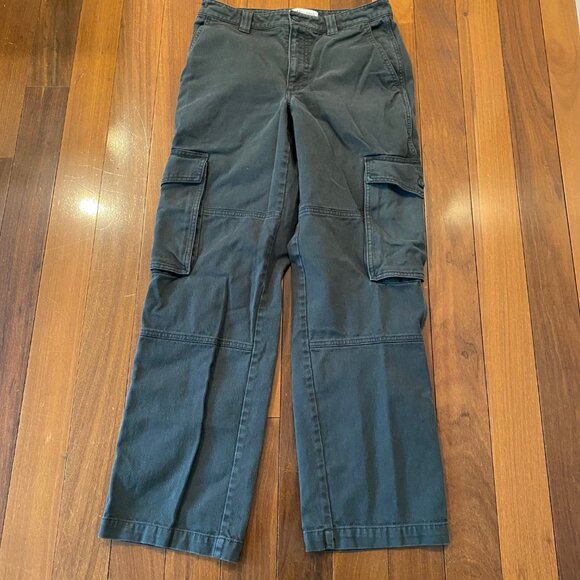 TNA Pants - Aritzia TNA Cargo Pant Size 8 Green Mid Rise Loose Baggy Wide Leg 90s Y2K 28x29